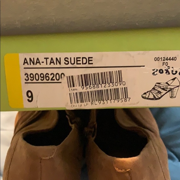 NAYA ANA OPEN TOE BOOTIE CARAMEL 9 NWOT - Picture 8 of 9